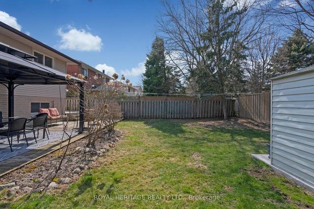 48 Barley Mill Cres, House detached with 3 bedrooms, 2 bathrooms and 6 parking in Clarington ON | Image 24