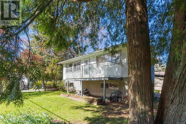 70 Roberta Rd W, House detached with 4 bedrooms, 1 bathrooms and 2 parking in Nanaimo BC | Image 30