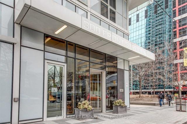 3311 - 300 Front St W, Condo with 2 bedrooms, 2 bathrooms and 1 parking in Toronto ON | Image 12