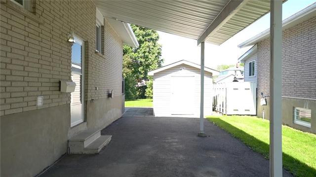 1123 Guy Street, House detached with 4 bedrooms, 2 bathrooms and 1 parking in Cornwall ON | Image 2