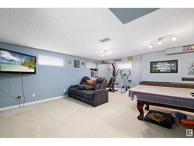 9404 106 Av, House detached with 3 bedrooms, 2 bathrooms and null parking in Morinville AB | Image 39