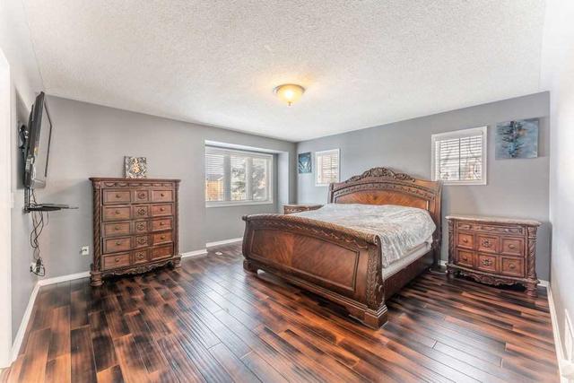 38 Mondeo Dr, House detached with 3 bedrooms, 4 bathrooms and 4 parking in Toronto ON | Image 8