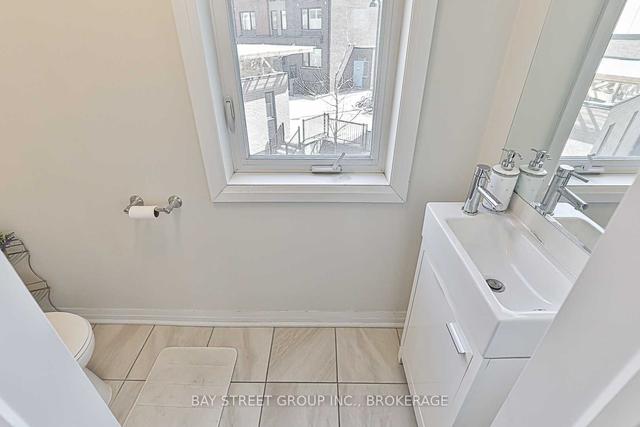 2 - 161 Frederick Tisdale Dr, Townhouse with 2 bedrooms, 3 bathrooms and 1 parking in Toronto ON | Image 11