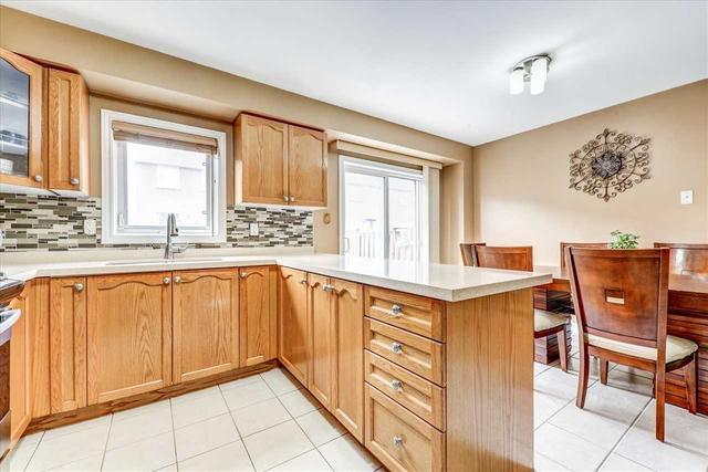 122 Guinevere Rd, House semidetached with 3 bedrooms, 4 bathrooms and 3 parking in Markham ON | Image 4