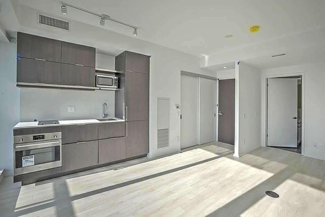 5508 - 197 Yonge St, Condo with 0 bedrooms, 1 bathrooms and 0 parking in Toronto ON | Image 12