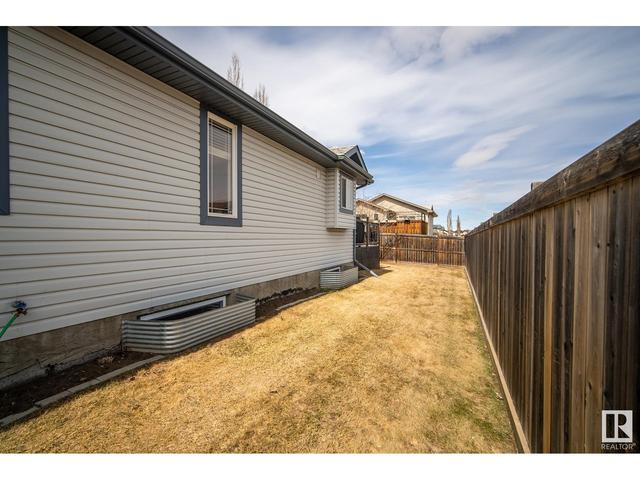 17 Leyland Wy, House detached with 4 bedrooms, 2 bathrooms and 8 parking in Spruce Grove AB | Image 8