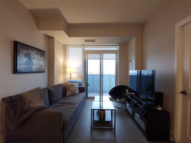 1106 - 55 Speers Rd, Condo with 2 bedrooms, 2 bathrooms and 2 parking in Oakville ON | Image 3