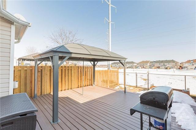 1537 Demeter Street, Townhouse with 3 bedrooms, 2 bathrooms and 3 parking in Ottawa ON | Image 24