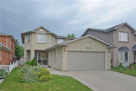 1239 Thorpe Rd, House detached with 3 bedrooms, 3 bathrooms and 2 parking in Burlington ON | Image 1