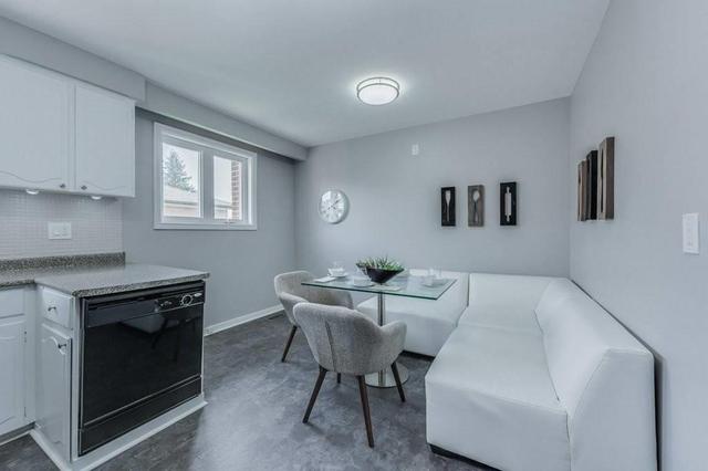 48 Corinthian Blvd, House detached with 3 bedrooms, 2 bathrooms and 2 parking in Toronto ON | Image 8