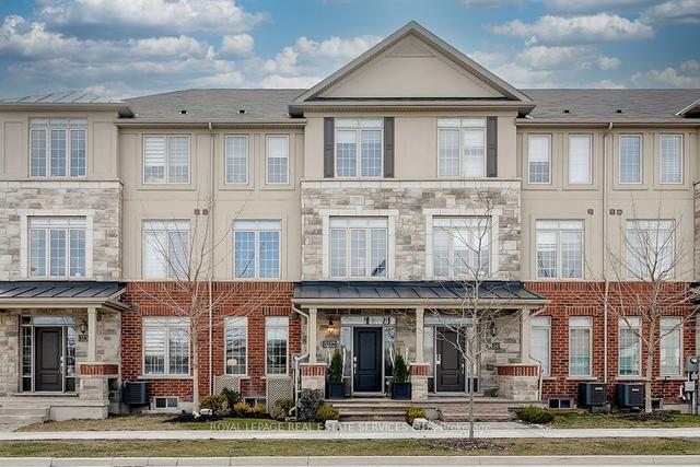 3132 Postridge Dr, House attached with 3 bedrooms, 3 bathrooms and 4 parking in Oakville ON | Image 1
