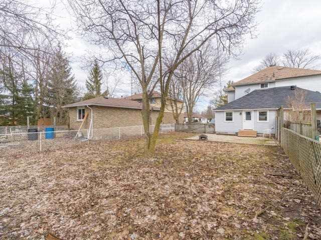 124 Poplar Ave, House semidetached with 3 bedrooms, 2 bathrooms and 7 parking in Halton Hills ON | Image 14