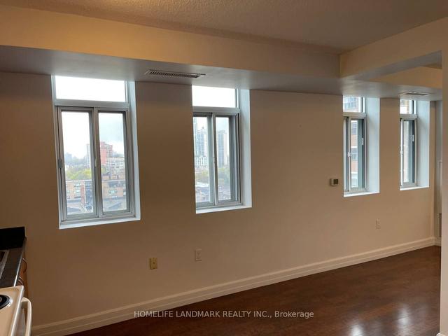 1001 - 15 Maplewood Ave, Condo with 1 bedrooms, 1 bathrooms and 1 parking in Toronto ON | Image 12