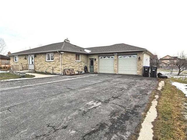 3827 Castlemore Rd, House detached with 3 bedrooms, 2 bathrooms and 3 parking in Brampton ON | Image 4