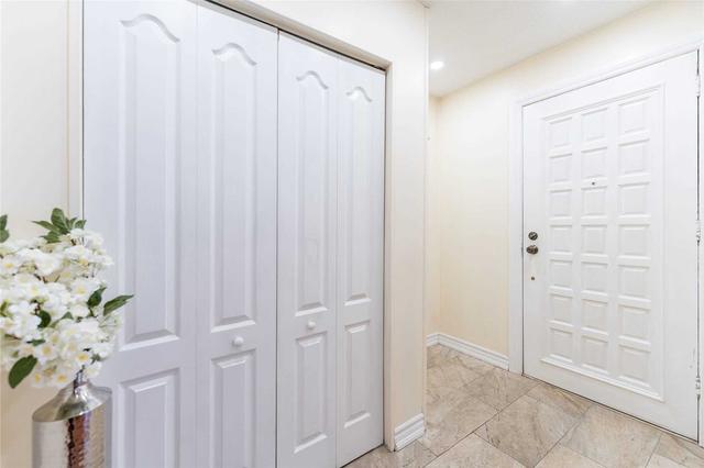 60 Braemar Dr, House detached with 3 bedrooms, 2 bathrooms and 5 parking in Brampton ON | Image 30