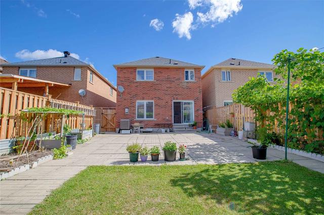 77 Manston Cres, House attached with 4 bedrooms, 3 bathrooms and 6 parking in Markham ON | Image 19