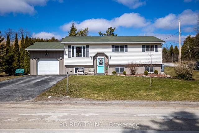 55 Clearview Dr, House detached with 3 bedrooms, 2 bathrooms and 5 parking in Kawartha Lakes ON | Image 12