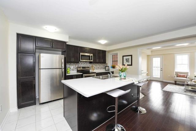 80 - 1222 Rose Way, House attached with 3 bedrooms, 3 bathrooms and 2 parking in Milton ON | Image 3