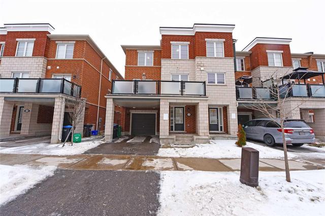 108 Baycliffe Cres, House attached with 3 bedrooms, 2 bathrooms and 1 parking in Brampton ON | Image 1