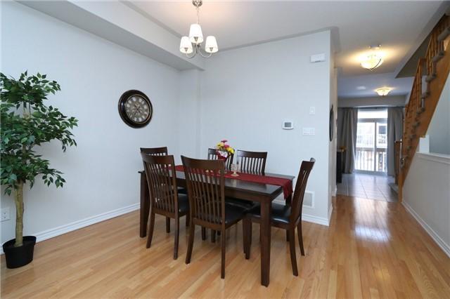 7203 Triumph Lane, Townhouse with 3 bedrooms, 3 bathrooms and 1 parking in Mississauga ON | Image 8