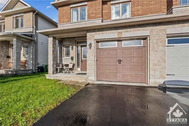 514 Barrick Hill Road, Townhouse with 3 bedrooms, 3 bathrooms and 3 parking in Ottawa ON | Image 3
