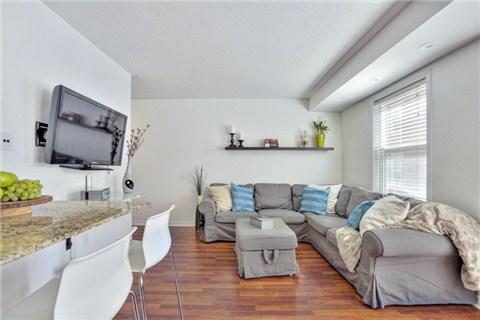 th 3 - 823 Dundas St E, Townhouse with 2 bedrooms, 2 bathrooms and 1 parking in Toronto ON | Image 3