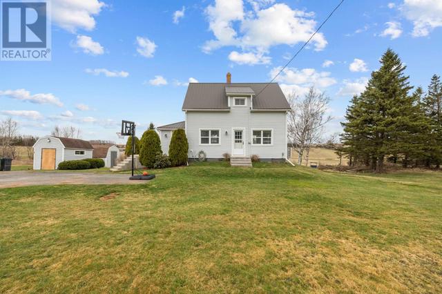 2767 Kerrytown Road|Route 107, House detached with 3 bedrooms, 1 bathrooms and null parking in New London PE | Image 2