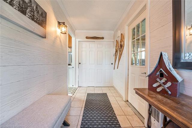 Access to Garage from Mudroom | Image 32