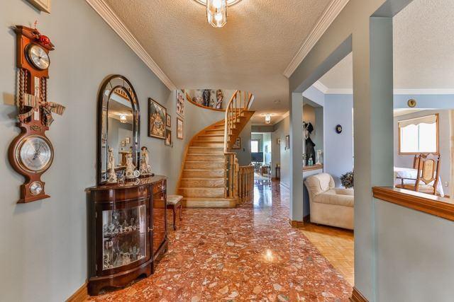104 Misty Meadow Dr, House detached with 4 bedrooms, 4 bathrooms and 6 parking in Vaughan ON | Image 3