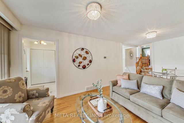 28 Arno St, House detached with 3 bedrooms, 2 bathrooms and 5 parking in Hamilton ON | Image 37