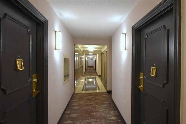 1610 - 2055 Upper Middle Road, Condo with 2 bedrooms, 1 bathrooms and 1 parking in Burlington ON | Image 36
