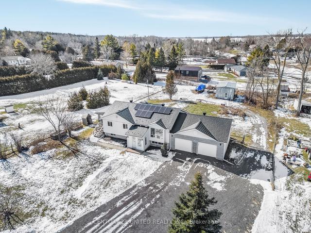 225 Pleasant Pt Rd, House detached with 3 bedrooms, 2 bathrooms and 8 parking in Kawartha Lakes ON | Image 1