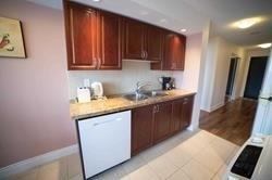 1826 - 500 Doris Ave, Condo with 2 bedrooms, 1 bathrooms and 1 parking in Toronto ON | Image 9