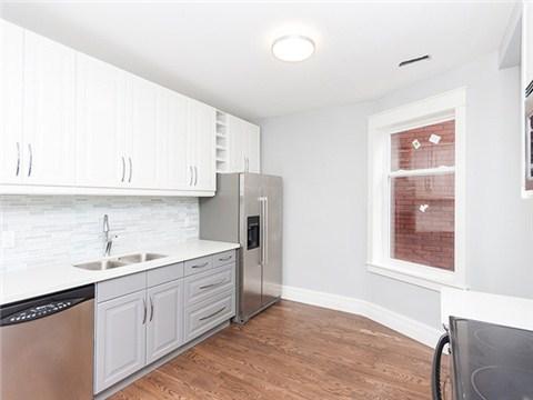 upper - 24 Borden St, House semidetached with 3 bedrooms, 2 bathrooms and null parking in Toronto ON | Image 3