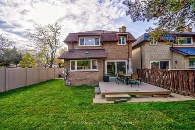 41 Redheugh Cres, House detached with 4 bedrooms, 5 bathrooms and 5 parking in Toronto ON | Image 21