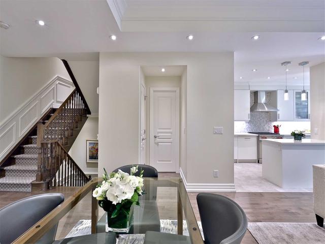th 12 - 21 Burkebrook Pl, Townhouse with 3 bedrooms, 3 bathrooms and 2 parking in Toronto ON | Image 5
