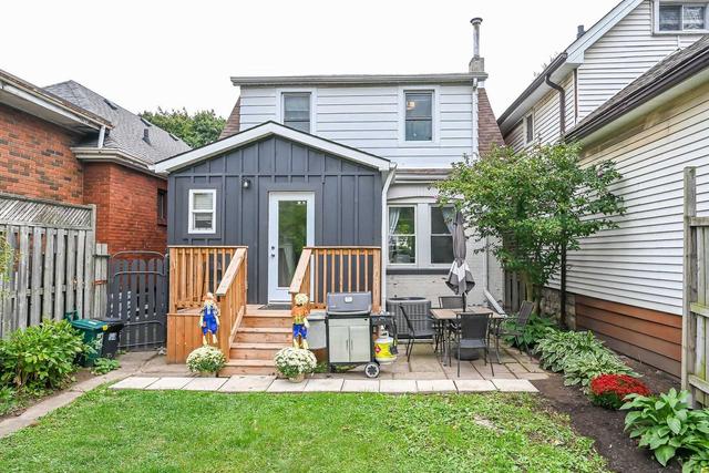 38 East 24th St, House detached with 3 bedrooms, 2 bathrooms and 2 parking in Hamilton ON | Image 32