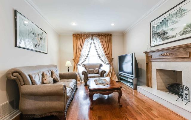 238 Horsham Ave, House detached with 4 bedrooms, 6 bathrooms and 6 parking in Toronto ON | Image 5
