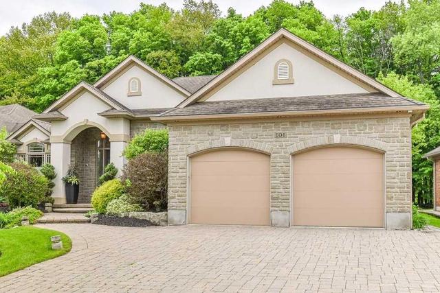101 Dirksen Crt, House detached with 3 bedrooms, 3 bathrooms and 6 parking in Kitchener ON | Image 1
