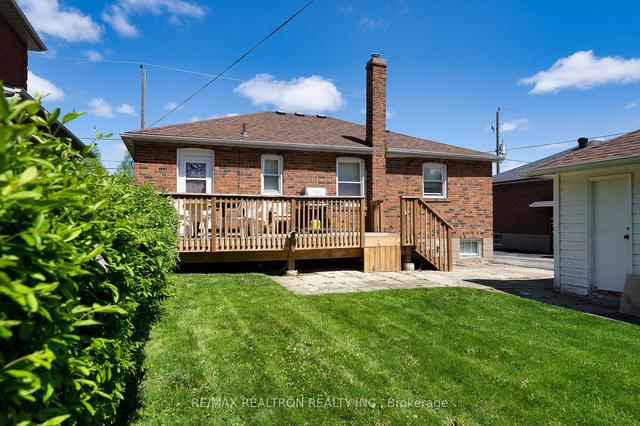 165 Mcallister Rd, House detached with 3 bedrooms, 2 bathrooms and 4 parking in Toronto ON | Image 2