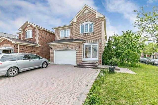 52 Eastpine Dr, House detached with 4 bedrooms, 4 bathrooms and 7 parking in Markham ON | Card Image