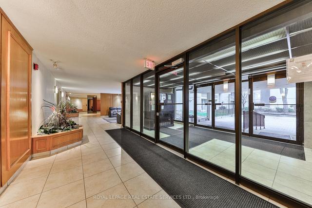 334 - 1300 Marlborough Crt, Condo with 3 bedrooms, 2 bathrooms and 1 parking in Oakville ON | Image 23