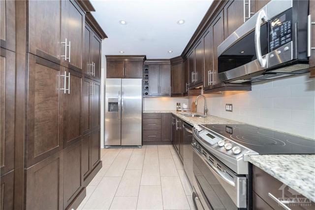 46 Oakhaven Private, Townhouse with 3 bedrooms, 3 bathrooms and 2 parking in Ottawa ON | Image 11
