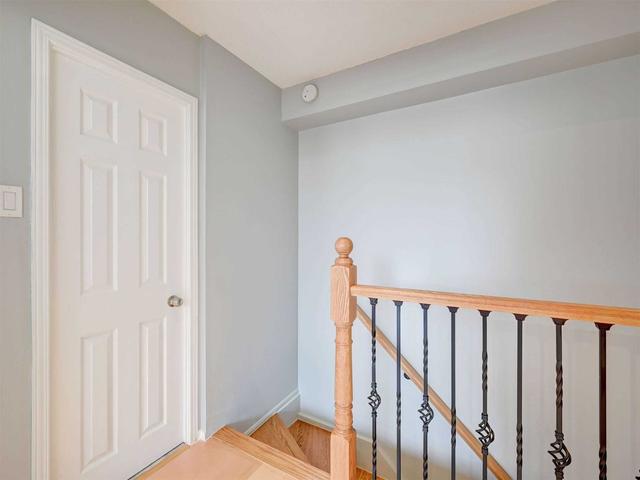 th03 - 89 Mccaul St, Townhouse with 4 bedrooms, 3 bathrooms and 0 parking in Toronto ON | Image 22