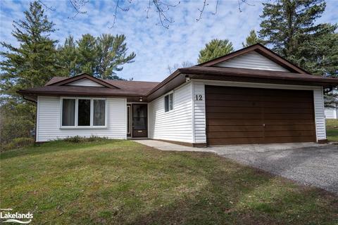 12 George Street, House detached with 3 bedrooms, 1 bathrooms and 4 parking in Parry Sound ON | Card Image