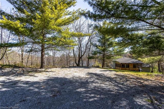 433 White Falls Road, House detached with 2 bedrooms, 1 bathrooms and 6 parking in Georgian Bay ON | Image 7