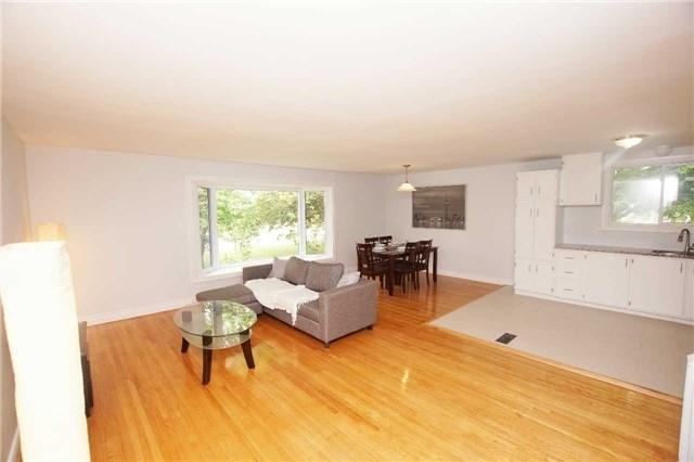 7 Armbro Ave, House detached with 3 bedrooms, 1 bathrooms and 3 parking in Brampton ON | Image 1