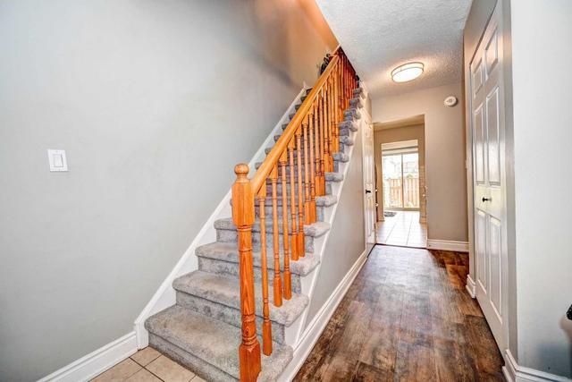 21 - 302 College Ave W, Townhouse with 3 bedrooms, 3 bathrooms and 2 parking in Guelph ON | Image 13