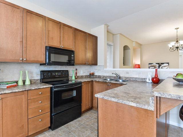 2312 Bur Oak Ave, House semidetached with 3 bedrooms, 3 bathrooms and 3 parking in Markham ON | Image 9