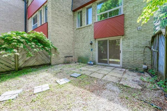 49 - 1967 Main St W, Townhouse with 3 bedrooms, 2 bathrooms and 2 parking in Hamilton ON | Image 27